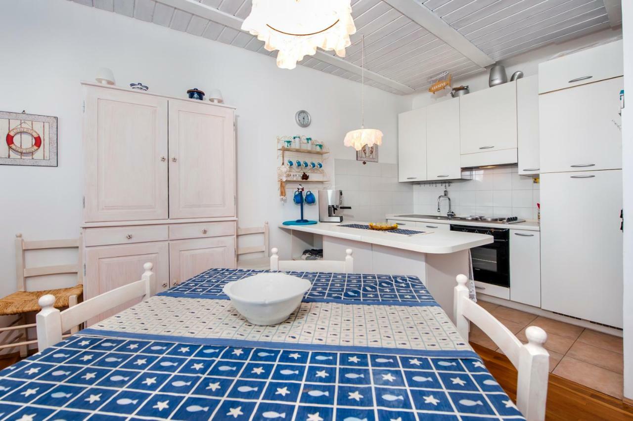 Riva Blu Sea View Apartment Ровинь Экстерьер фото