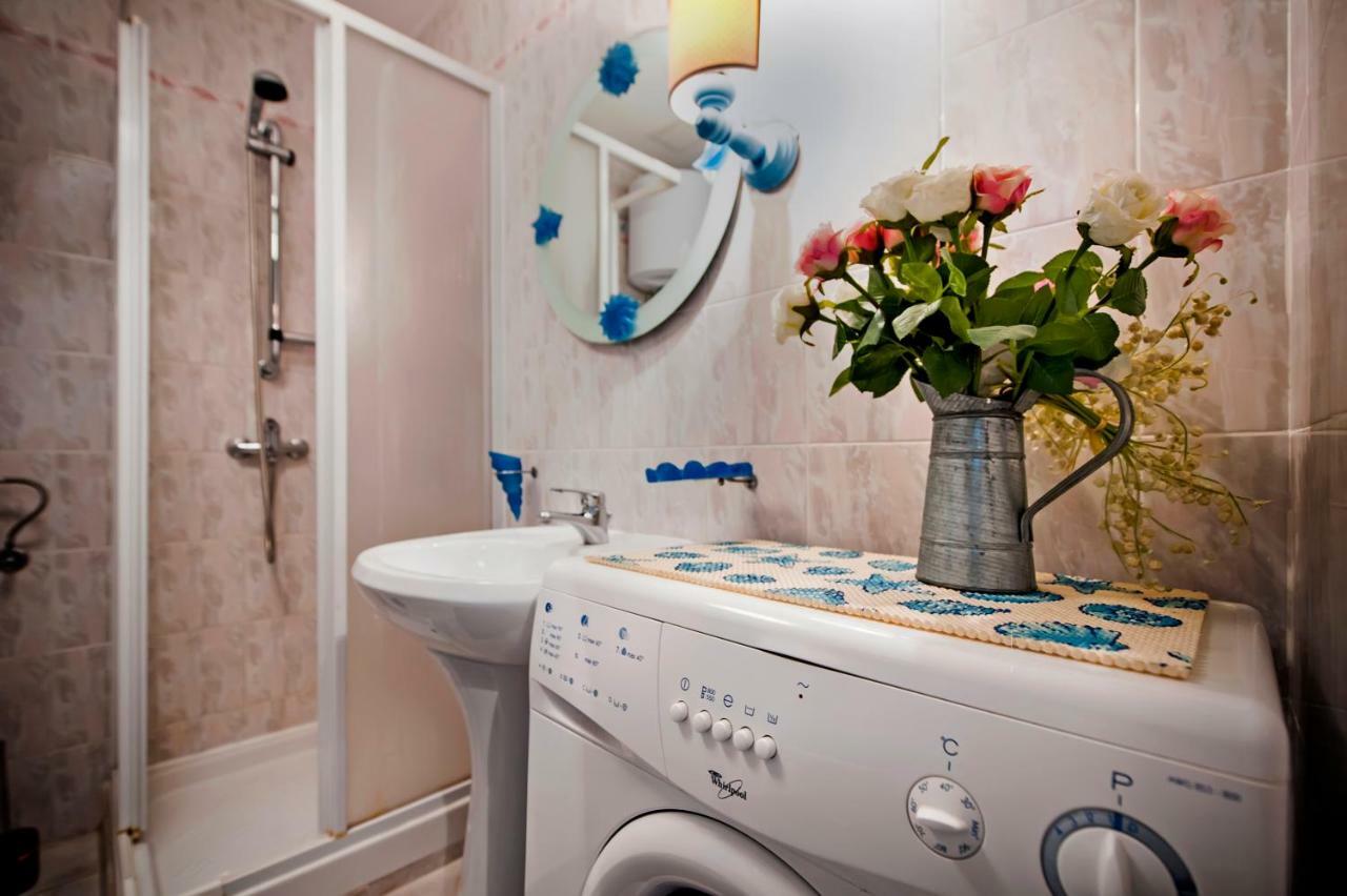Riva Blu Sea View Apartment Ровинь Экстерьер фото