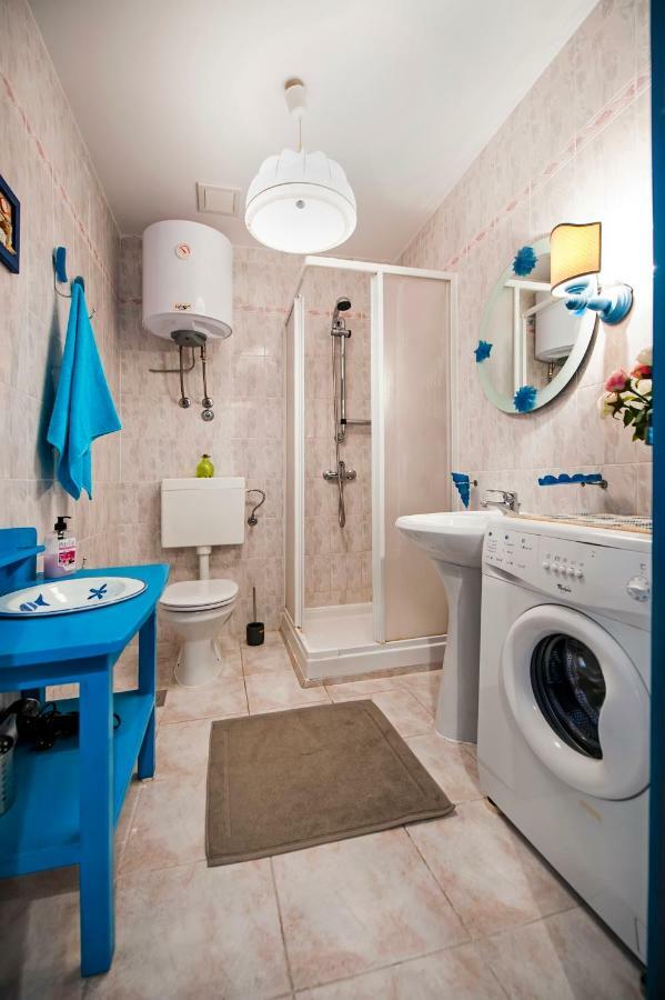 Riva Blu Sea View Apartment Ровинь Экстерьер фото